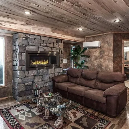 Redwood In The Historic Upper Canyon Ruidoso Exterior photo